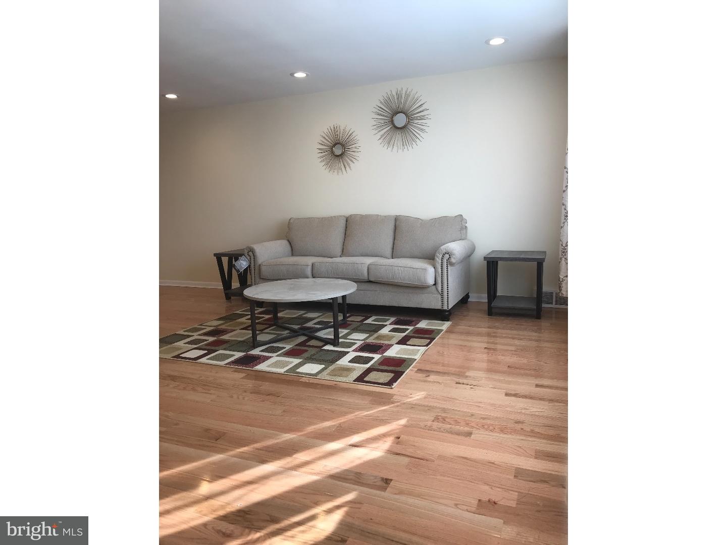 11747 Denman Road Philadelphia, PA 19154 - Photo 2 of 20 Gallery Image 2