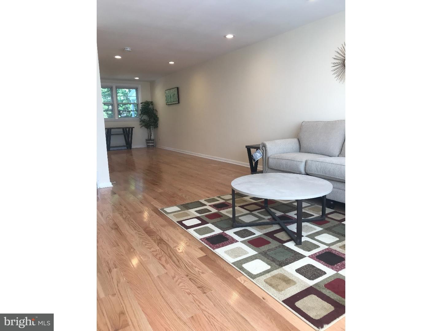 11747 Denman Road Philadelphia, PA 19154 - Photo 3 of 20 Gallery Image 3