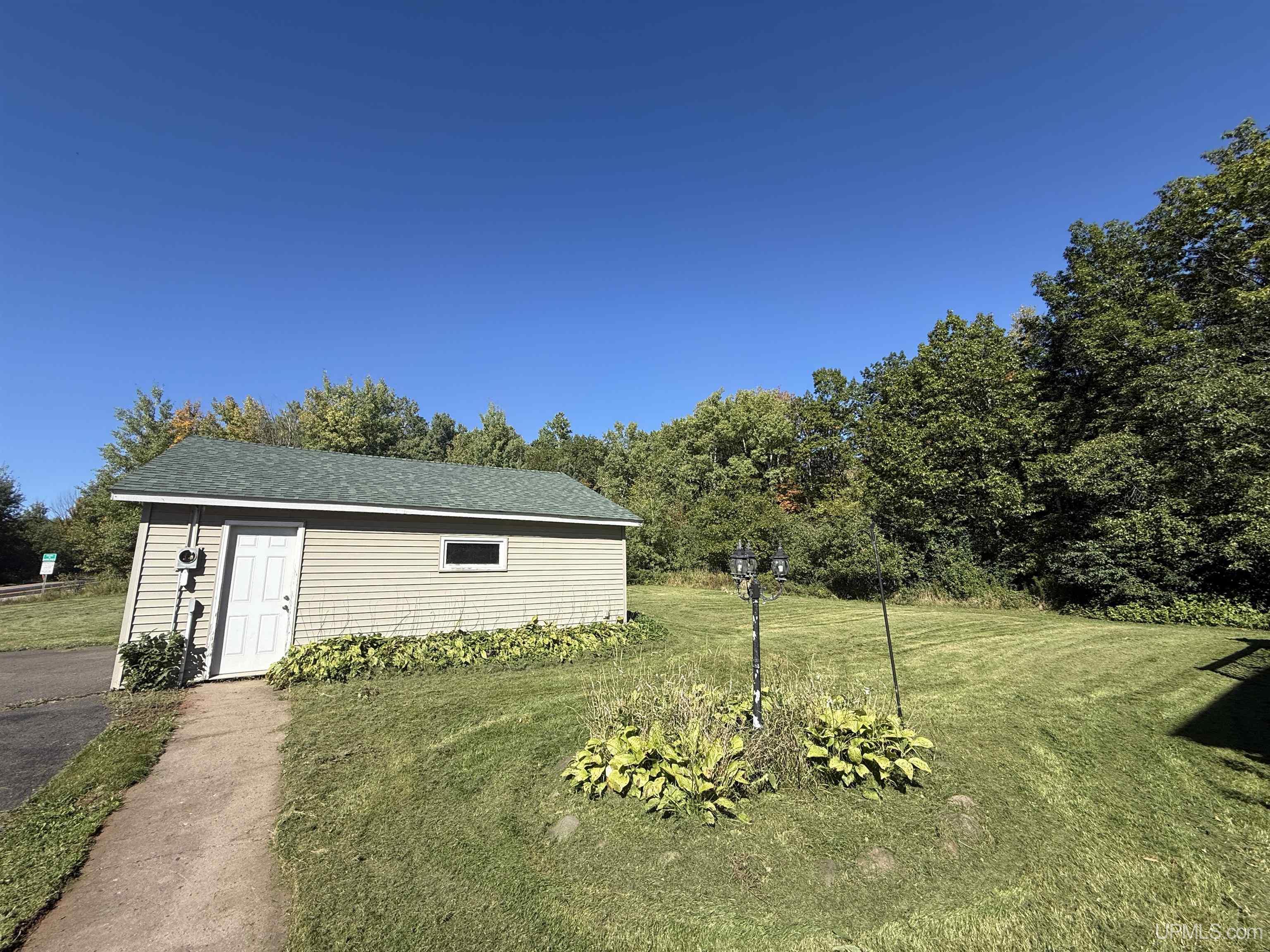 105 Indianhead Road Wakefield, MI 49968 - Photo 30 of 71
