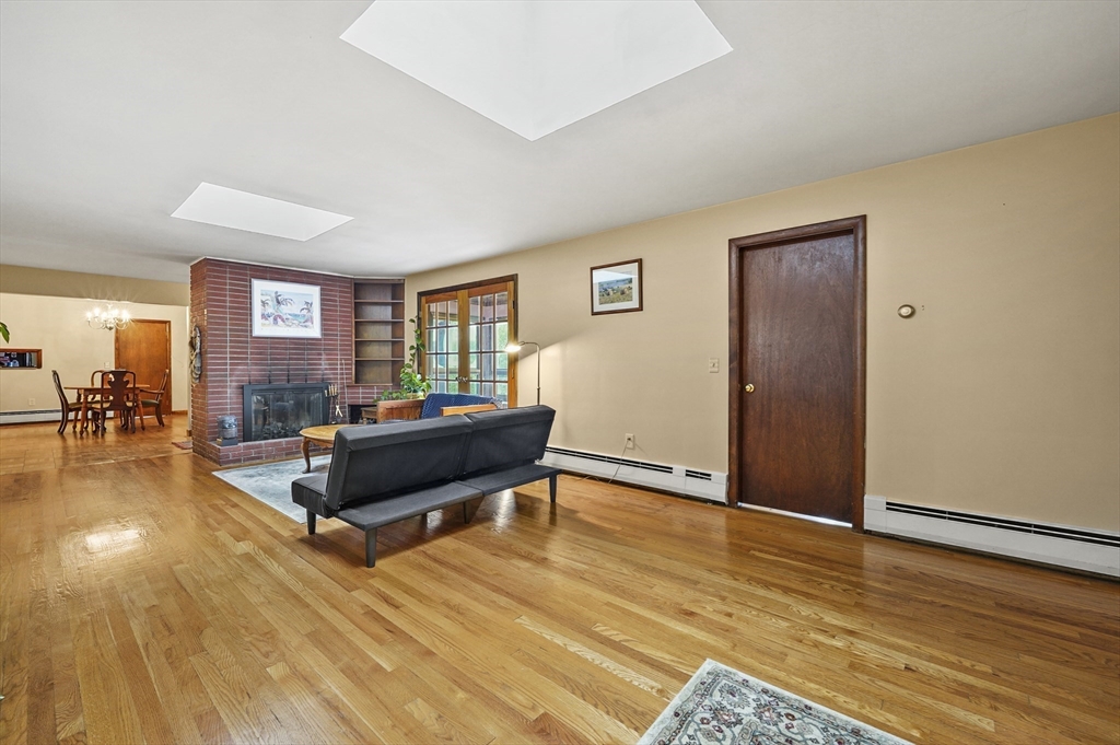 577 Grove Street Worcester, MA 01605 - Photo 16 of 39