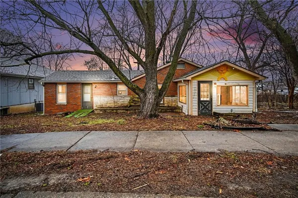 $165,000 | 300 Winner Avenue, Smithville, MO 64089
