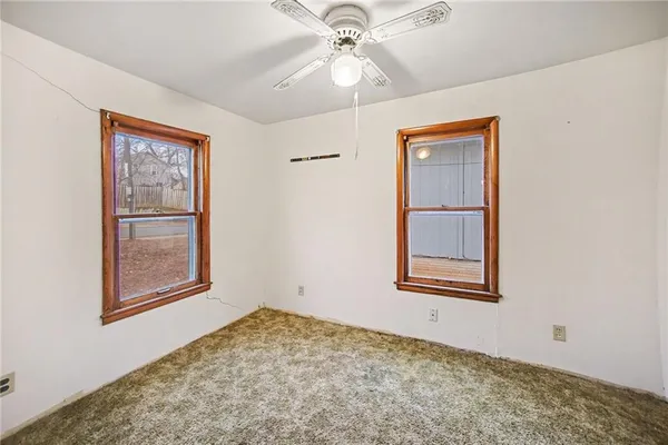 $165,000 | 300 Winner Avenue, Smithville, MO 64089