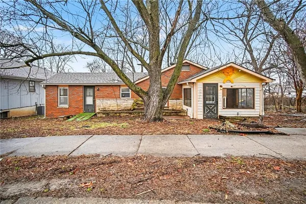 $165,000 | 300 Winner Avenue, Smithville, MO 64089