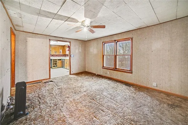 $165,000 | 300 Winner Avenue, Smithville, MO 64089