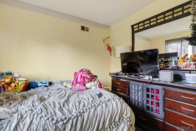 $749,999 | 232 East Naples Street, Chula Vista, CA 91911