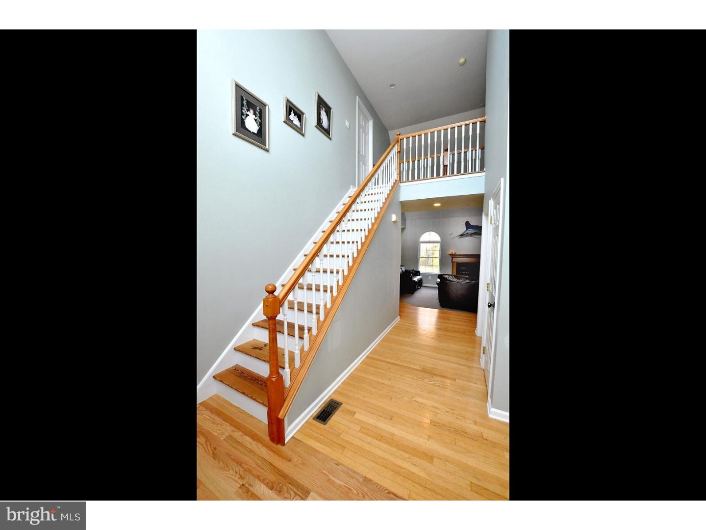 4 Ark Road Medford, NJ 08055 - Photo 2 of 22 Foyer