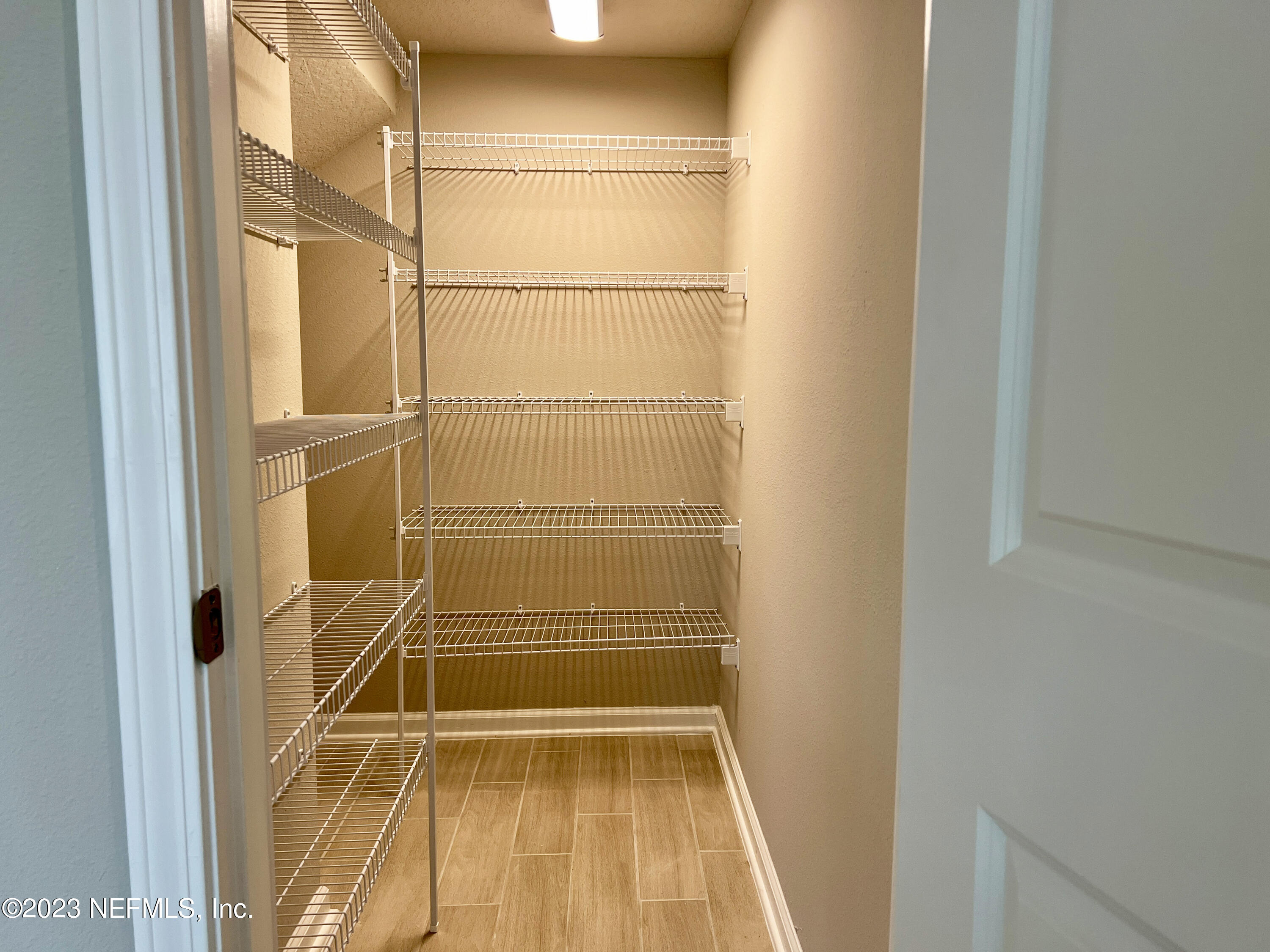 385 Brookgreen Way St. Augustine, FL 32092 - Photo 14 of 32 a bathroom with a shower