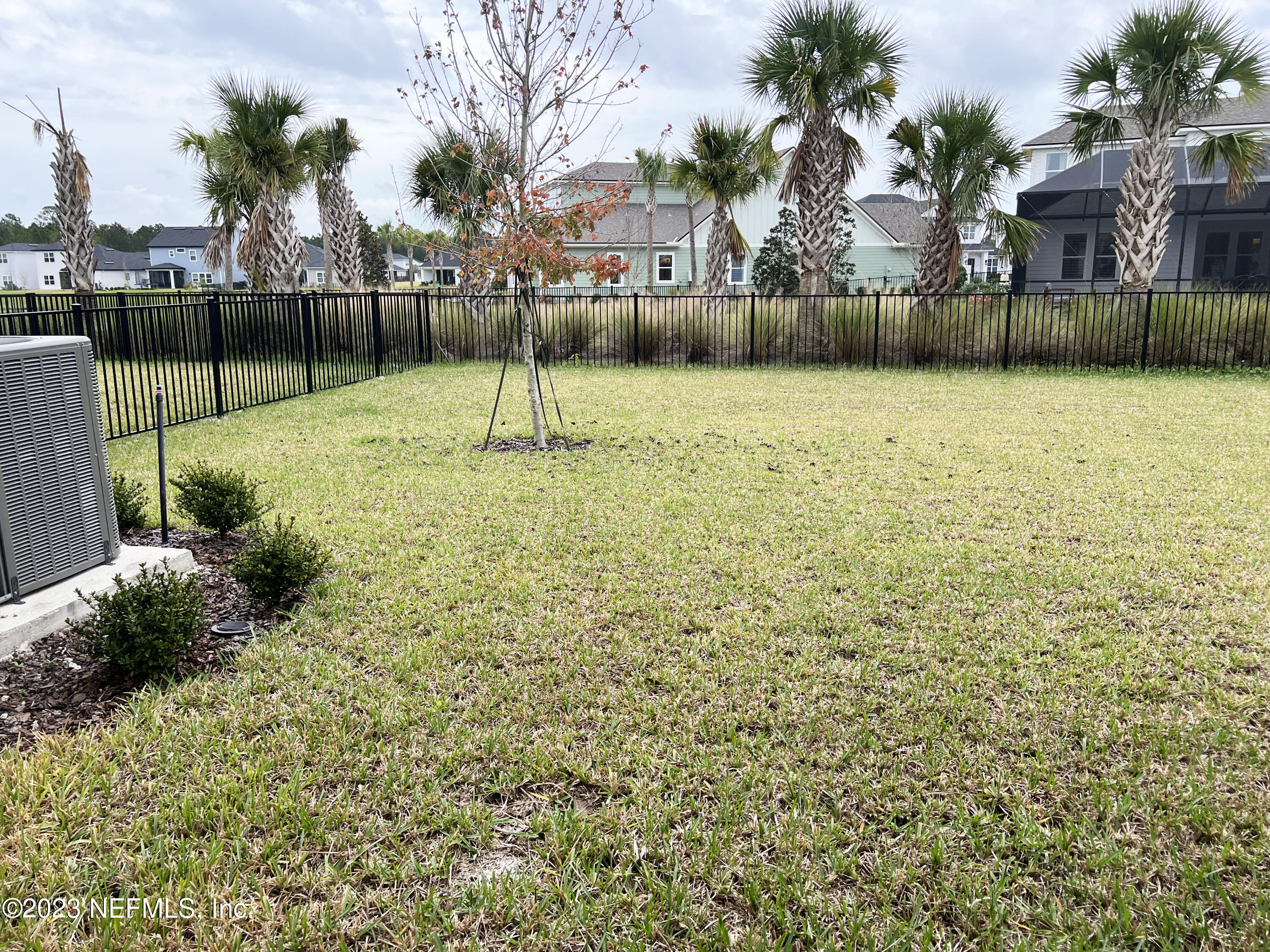 385 Brookgreen Way St. Augustine, FL 32092 - Photo 29 of 32 a view of a entertaining space