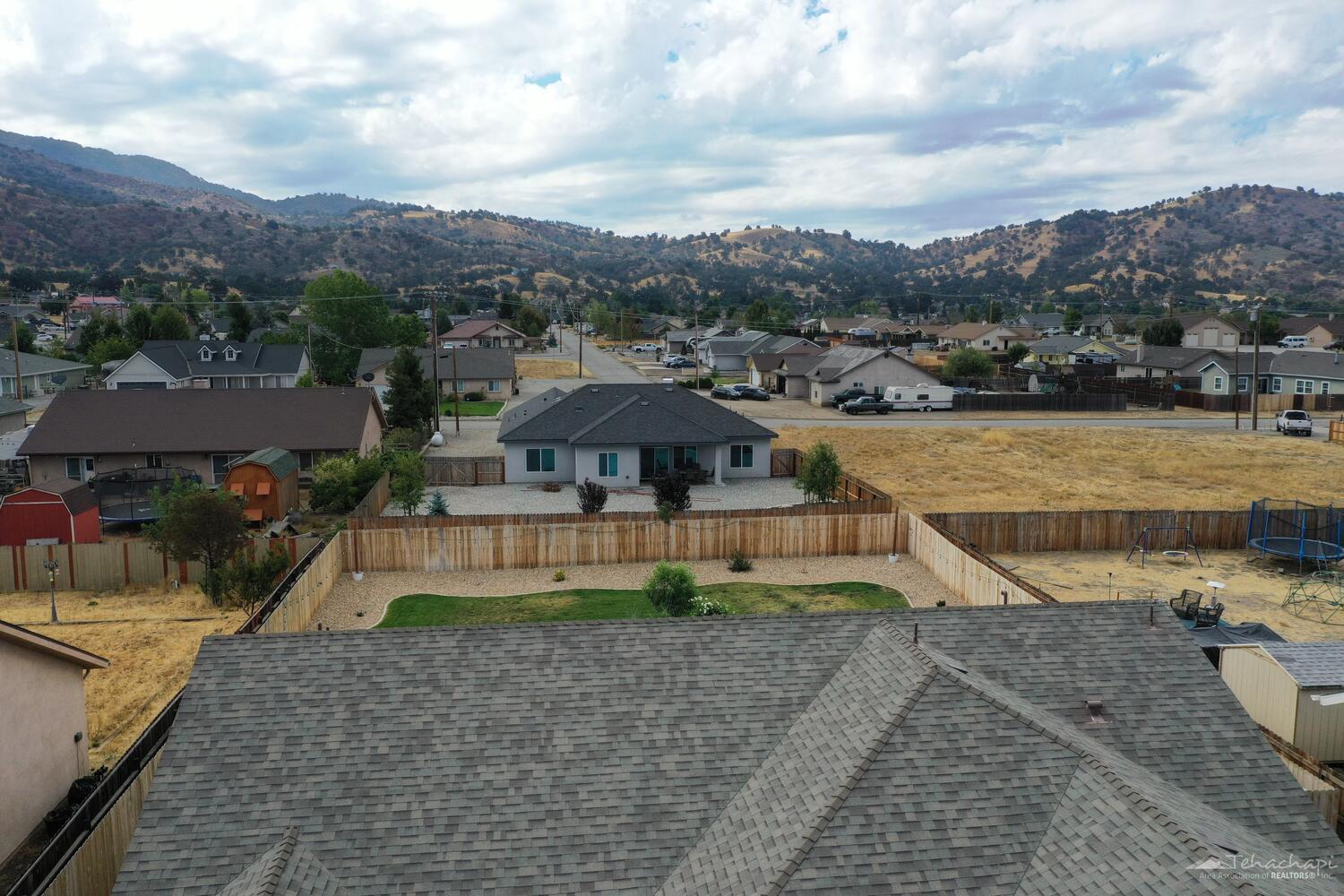 27910 Crofun Road Tehachapi, CA 93561 - Photo 40 of 42 Gallery Image 40