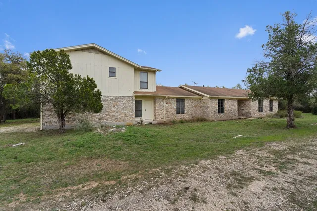 $849,900 | 422 Patricia Road, Georgetown, TX 78628