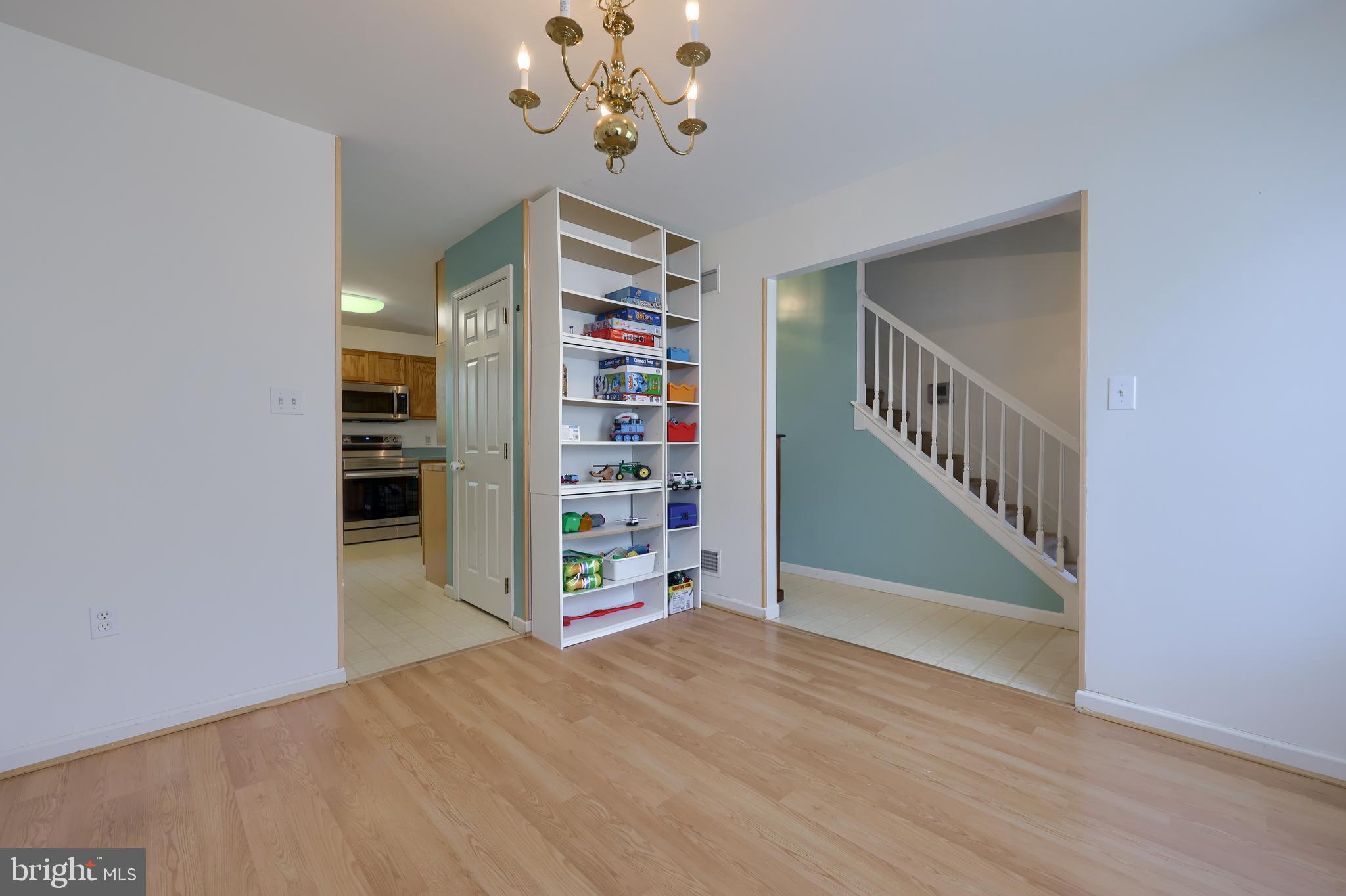 1826 Pin Oak Drive Spring Grove, PA 17362 - Photo 13 of 36 Gallery Image 13