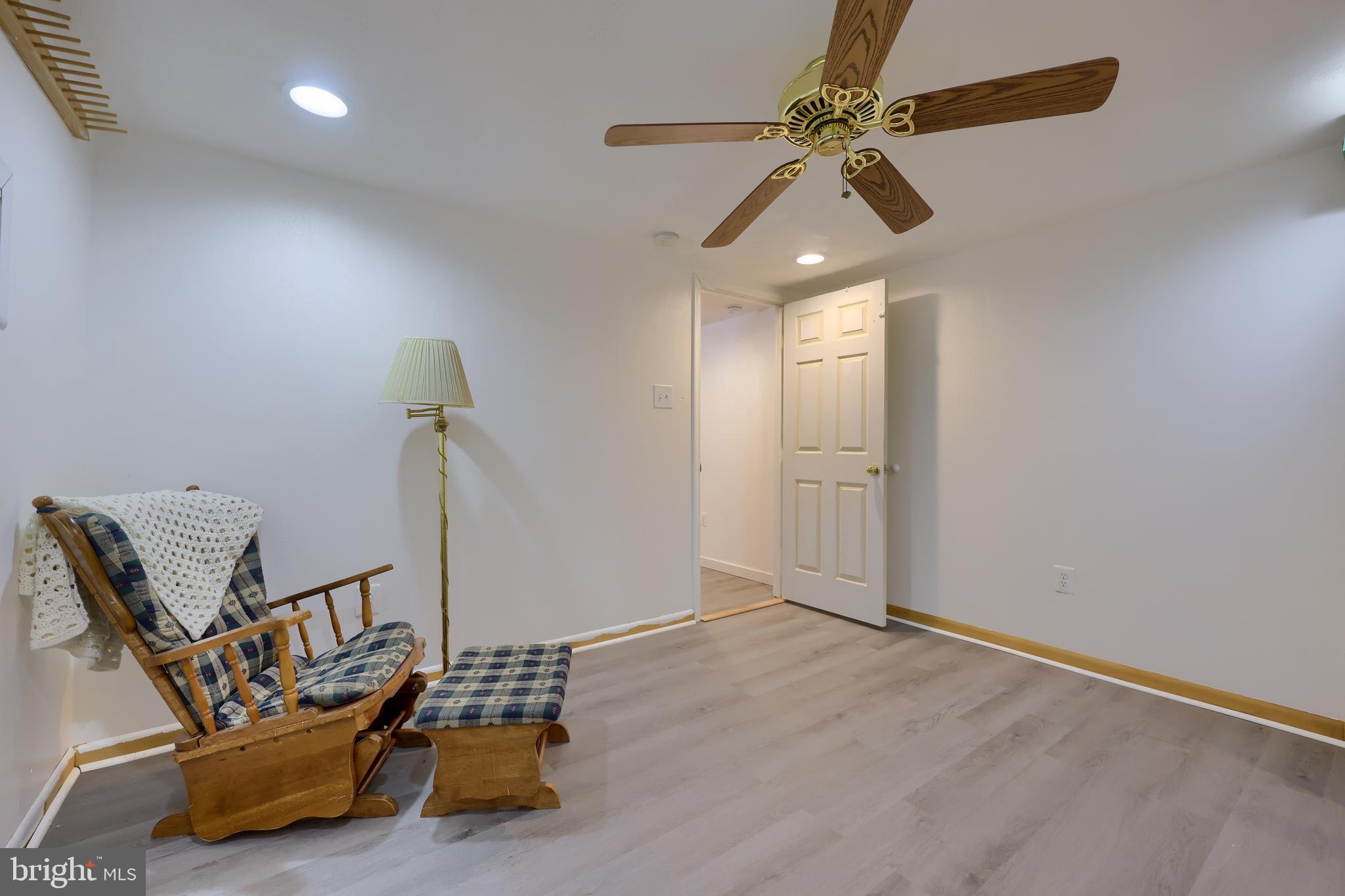 1826 Pin Oak Drive Spring Grove, PA 17362 - Photo 18 of 36 Gallery Image 18