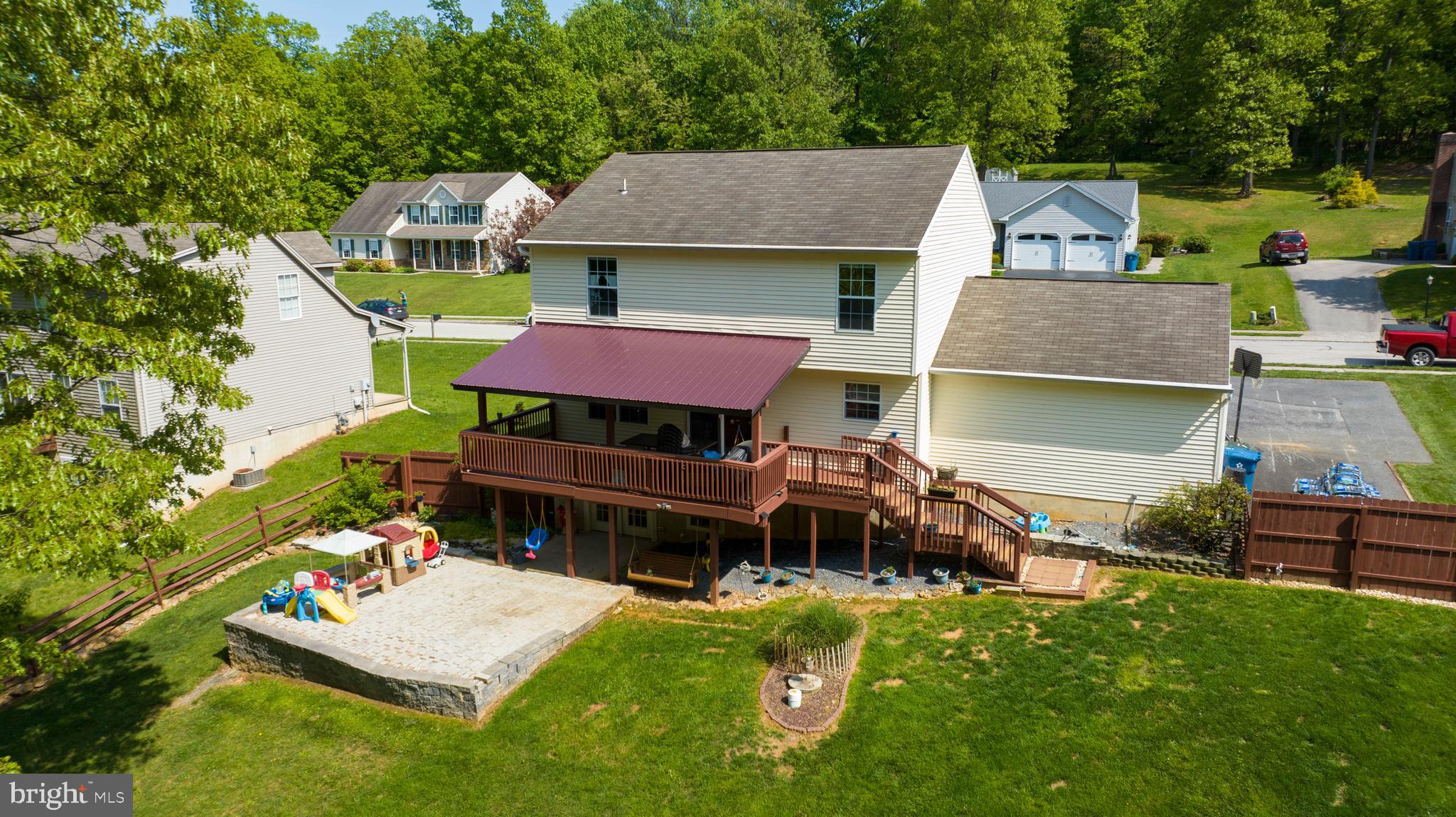 1826 Pin Oak Drive Spring Grove, PA 17362 - Photo 28 of 36 Gallery Image 28