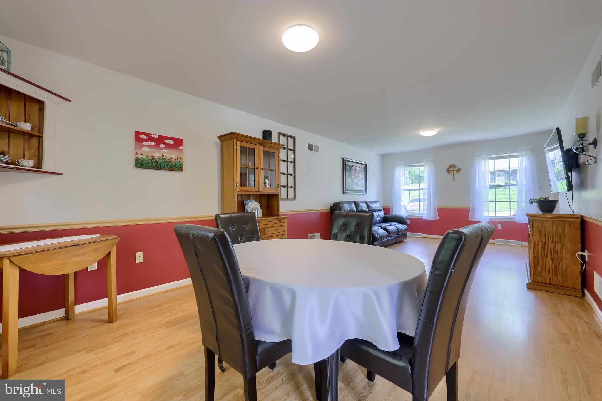 1826 Pin Oak Drive Spring Grove, PA 17362 - Photo 7 of 36 Gallery Image 7