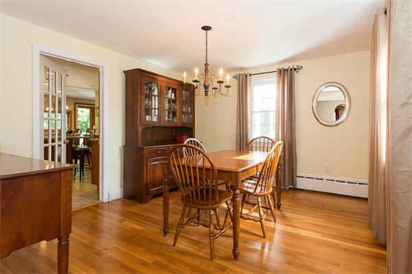 36 Browning Road Arlington, MA 02476 - Photo 8 of 28