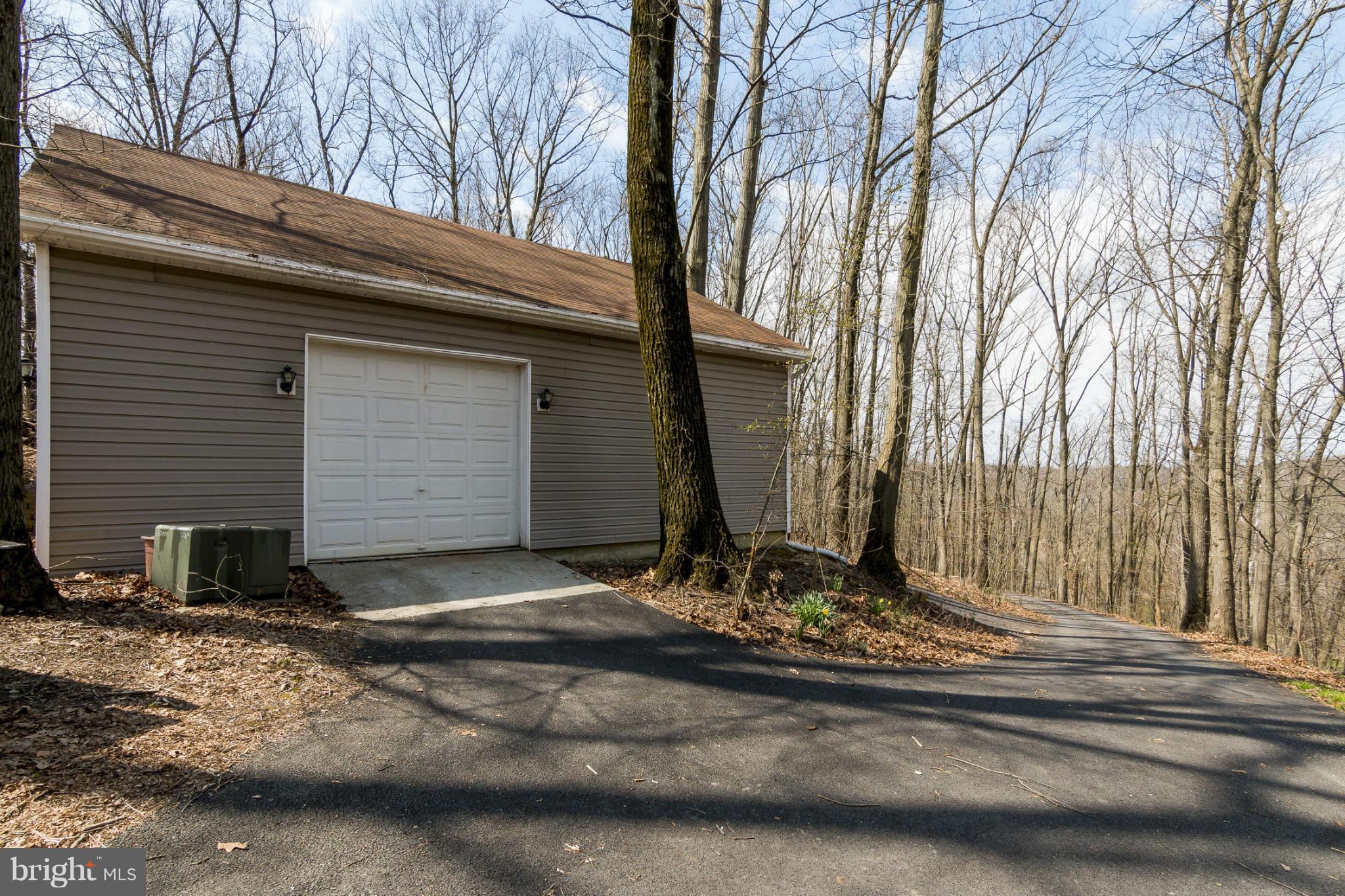 421 Twin Arch Road Mount Airy, MD 21771 - Photo 6 of 30 Exterior (General)