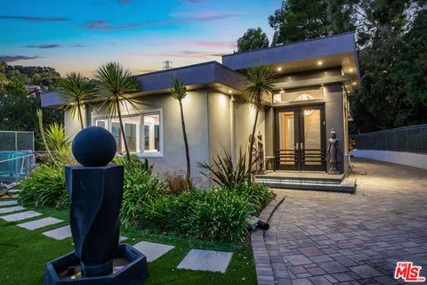 $2,499,000 | 3430 Wrightwood Drive, Studio City, CA 91604