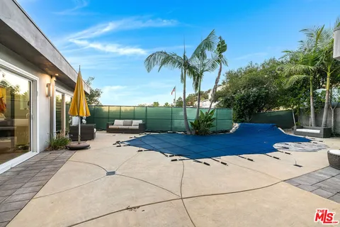 $2,499,000 | 3430 Wrightwood Drive, Studio City, CA 91604