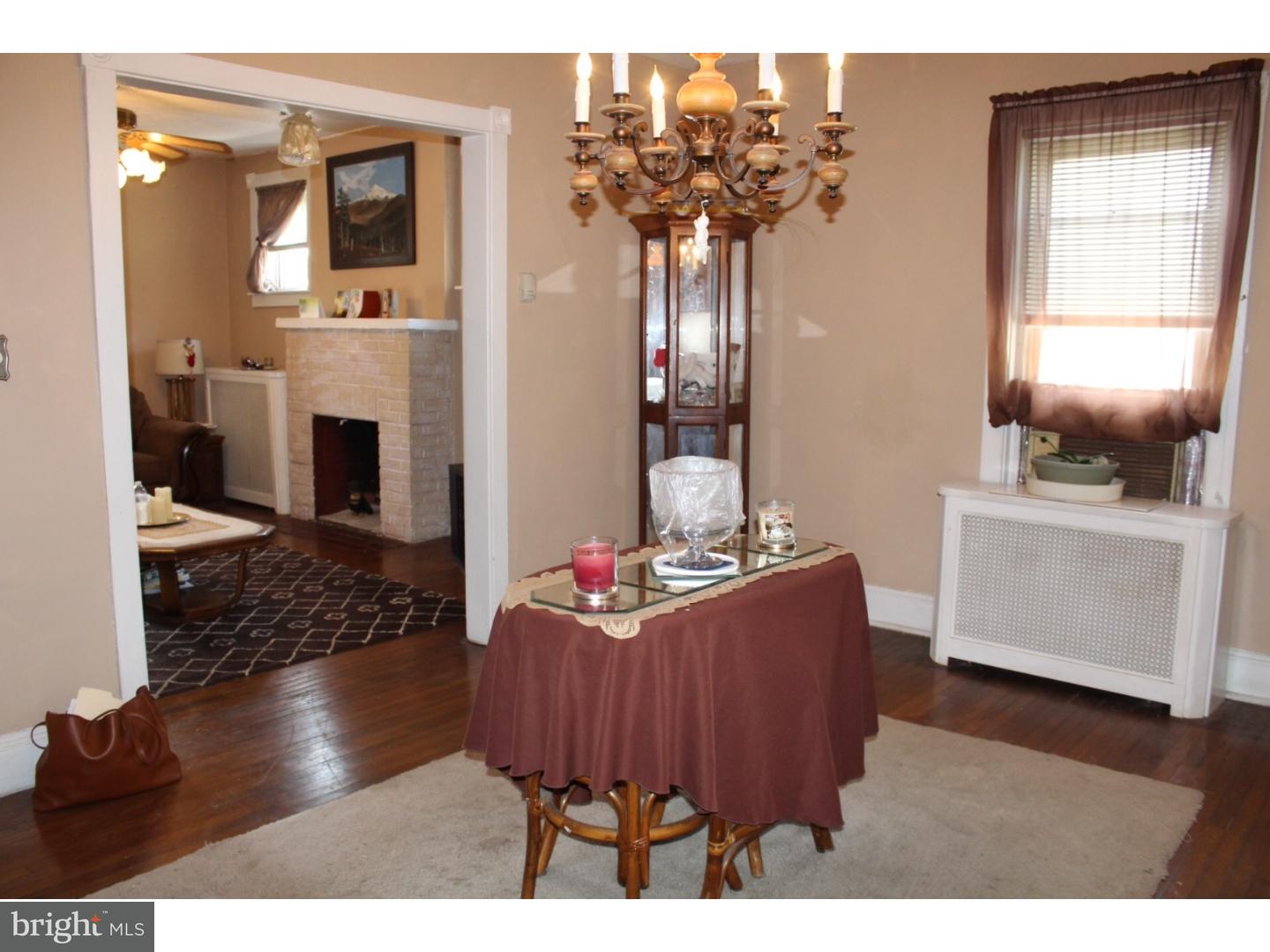 16 North State Road Upper Darby, PA 19082 - Photo 6 of 25 Living Room