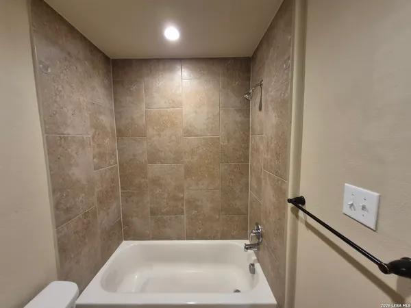 $1,375 | 6522 Marcel Way, Unit 102, San Antonio, TX 78233