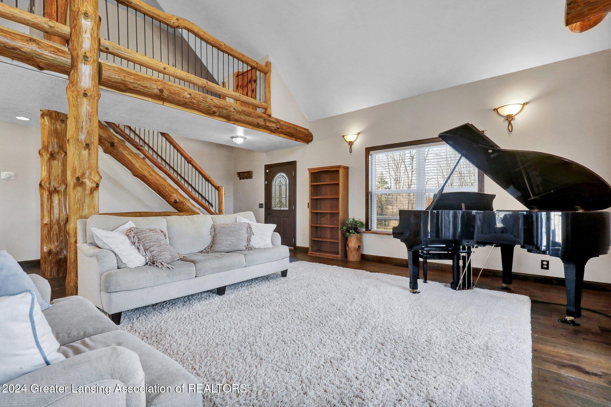 10232 Royston Road Grand Ledge, MI 48837 - Photo 34 of 65 56-web-or-mls-Open Ended Media-27