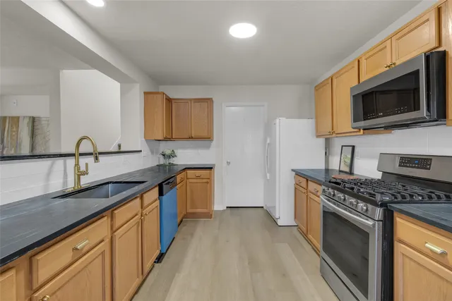 $2,200 | 18446 Westgate Springs Lane, Cypress, TX 77433