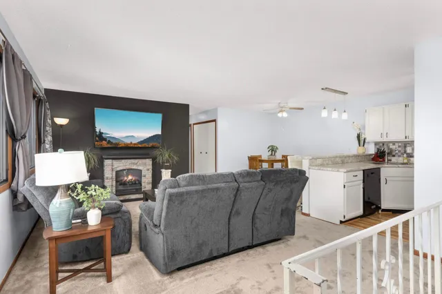 $154,000 | 2536 Brookdale Lane, Brooklyn Park, MN 55444