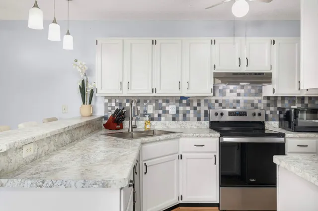 $154,000 | 2536 Brookdale Lane, Brooklyn Park, MN 55444