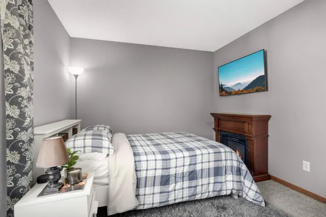 $154,000 | 2536 Brookdale Lane, Brooklyn Park, MN 55444