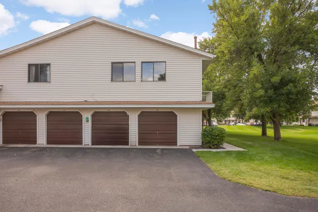 $154,000 | 2536 Brookdale Lane, Brooklyn Park, MN 55444