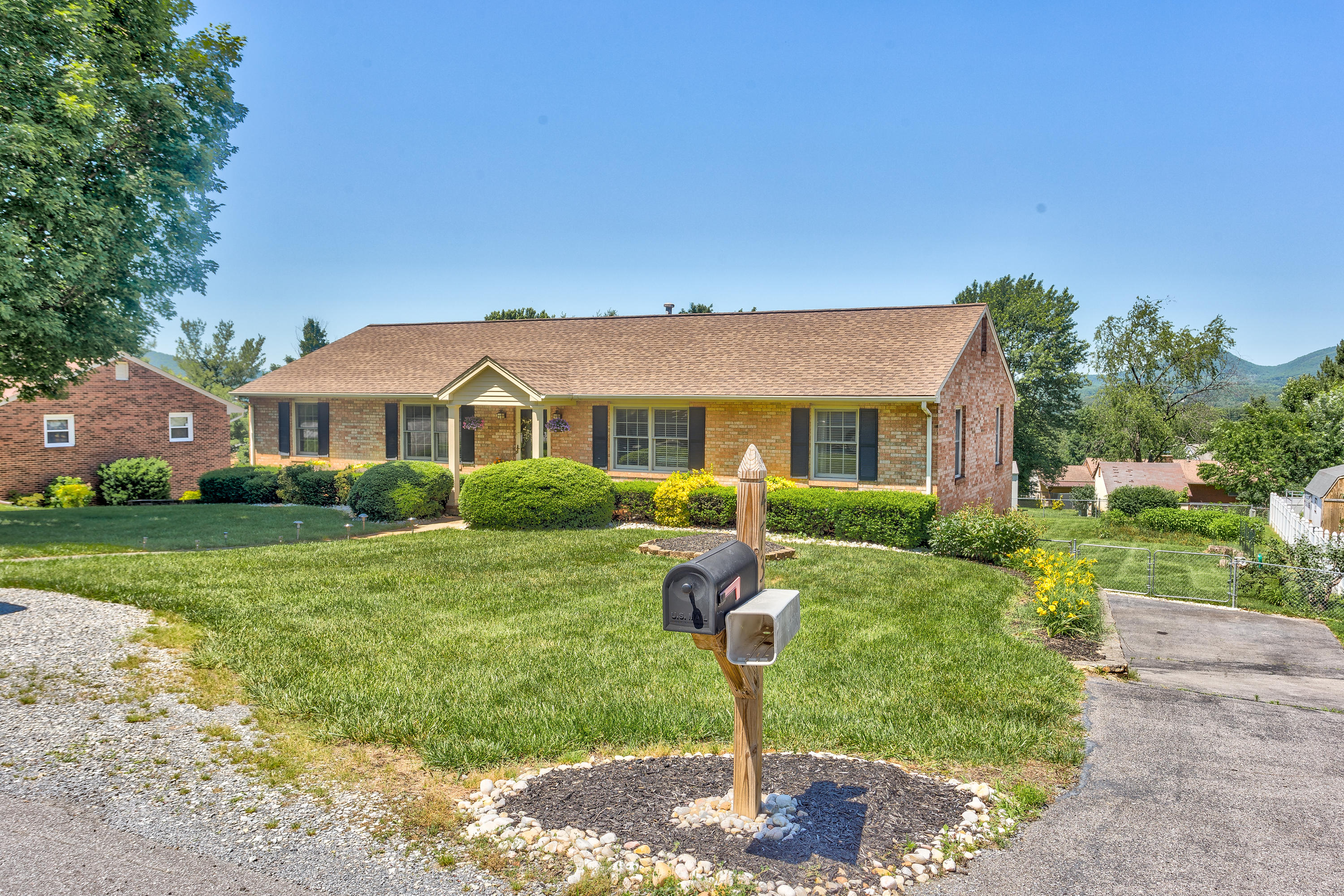 473 Stayman Road Roanoke, VA 24019 - Photo 3 of 36 IMG_6_3