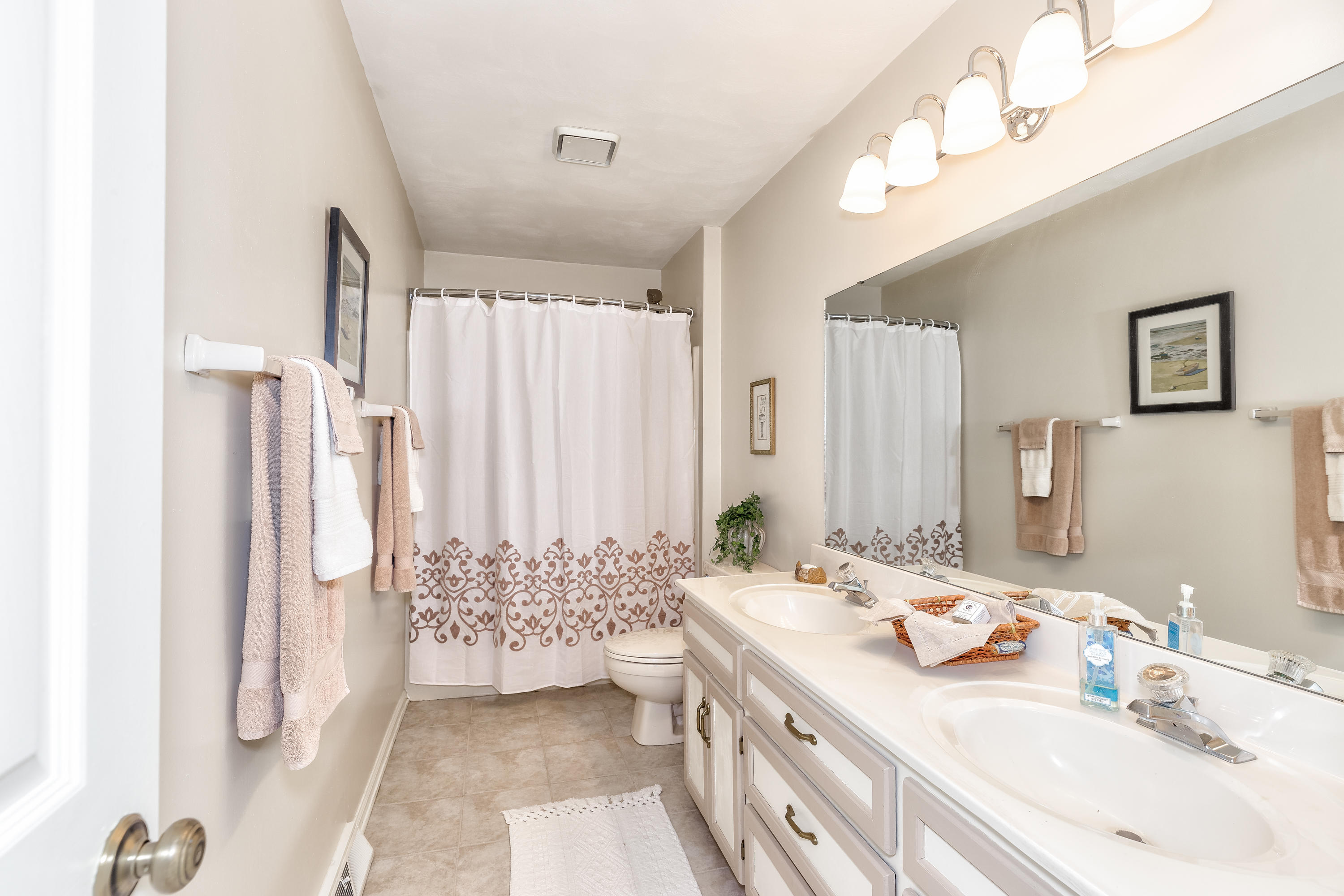 473 Stayman Road Roanoke, VA 24019 - Photo 28 of 36 bathroom