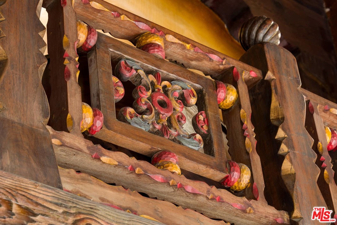 17520 Revello Drive Pacific Palisades, CA 90272 - Photo 29 of 51 a view of an outdoor space