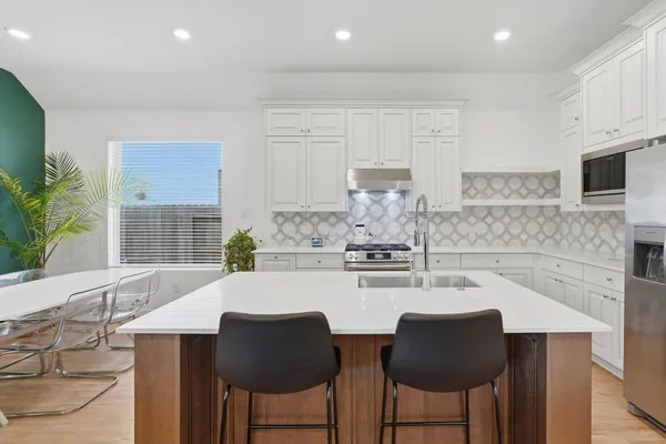 $2,400 | 4910 Shore Arbor Lane, Katy, TX 77493