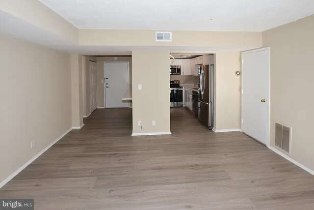 $2,000 | 7621 Provincial Drive, Unit 210, McLean, VA 22102