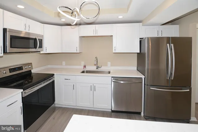 $2,000 | 7621 Provincial Drive, Unit 210, McLean, VA 22102