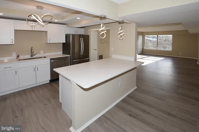 $2,000 | 7621 Provincial Drive, Unit 210, McLean, VA 22102