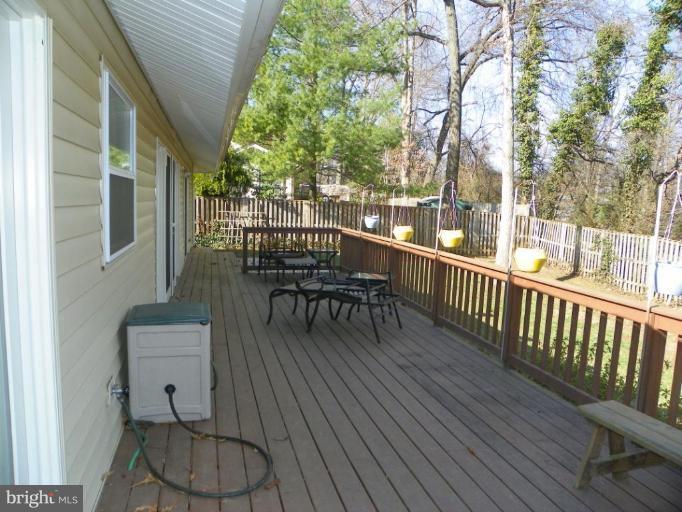 5339 Aylor Road Fairfax, VA 22032 - Photo 7 of 13 Deck