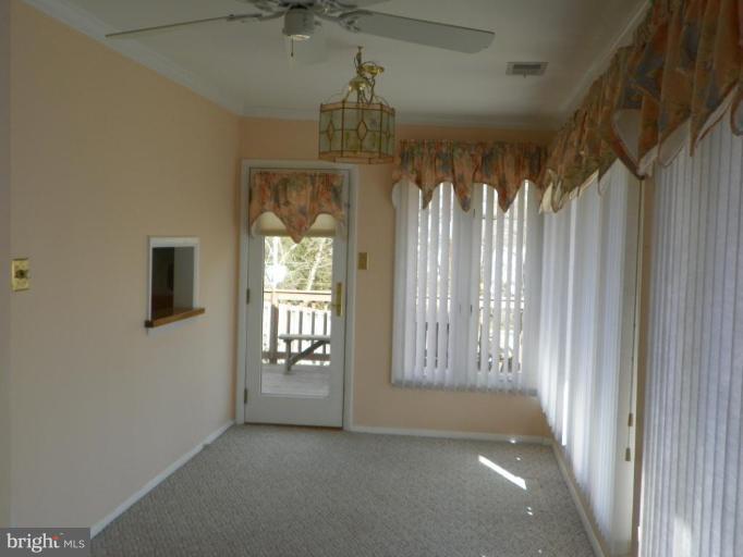 5339 Aylor Road Fairfax, VA 22032 - Photo 9 of 13 Sunroom