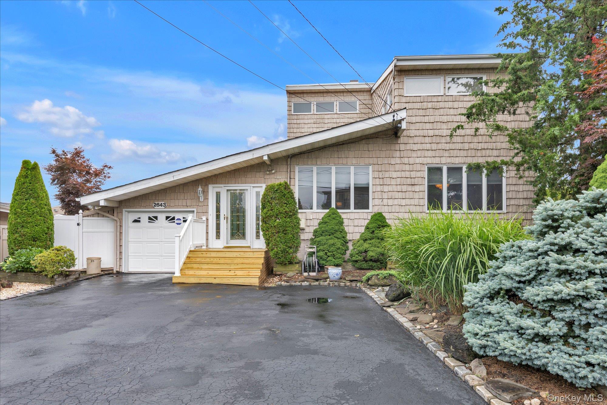 2643 Belmill Road Bellmore, NY 11710 - Photo 2 of 39