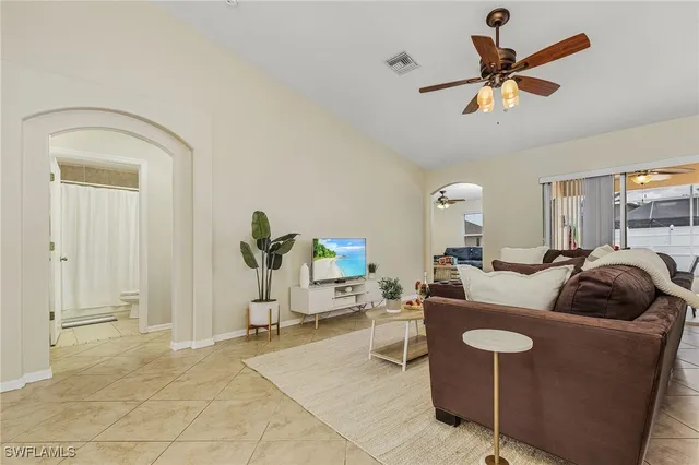 $2,400 | 1909 Southwest 28th Street, Cape Coral, FL 33914