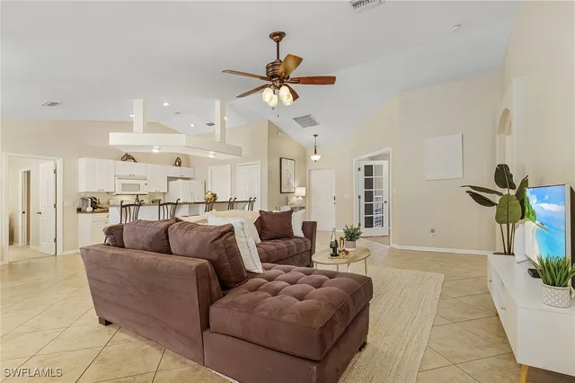 $2,400 | 1909 Southwest 28th Street, Cape Coral, FL 33914