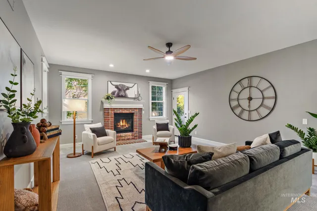 $1,799,990 | 515 North Sierra View Way, Eagle, ID 83616