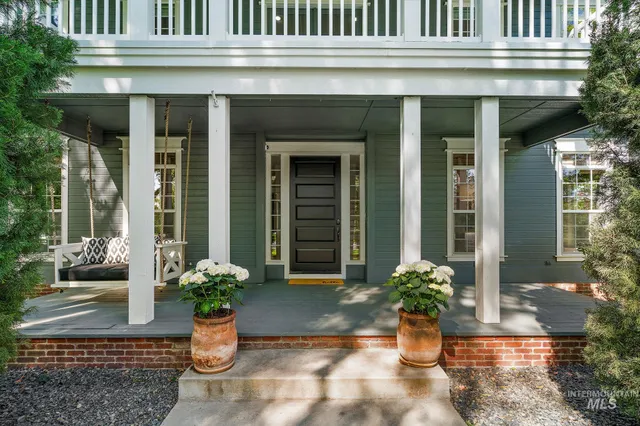 $1,799,990 | 515 North Sierra View Way, Eagle, ID 83616