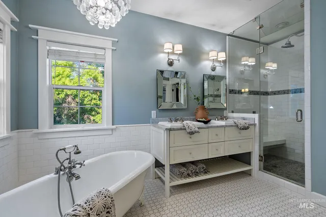 $1,799,990 | 515 North Sierra View Way, Eagle, ID 83616