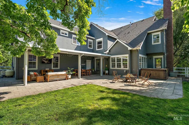 $1,799,990 | 515 North Sierra View Way, Eagle, ID 83616