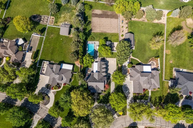 $1,799,990 | 515 North Sierra View Way, Eagle, ID 83616