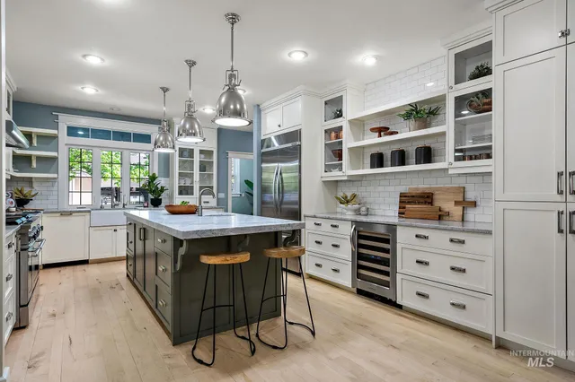 $1,799,990 | 515 North Sierra View Way, Eagle, ID 83616