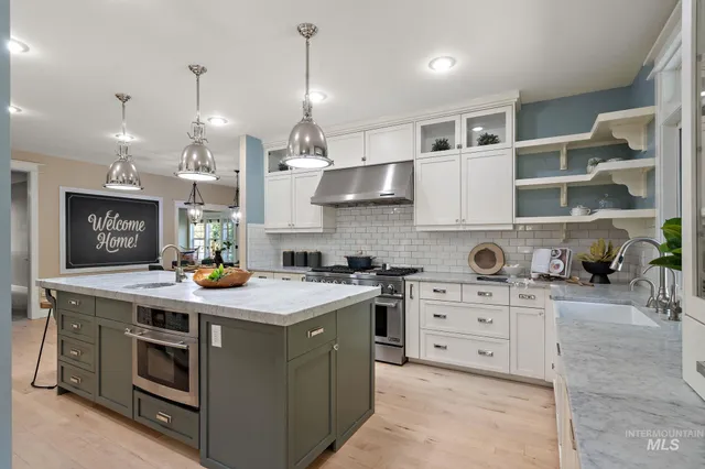 $1,799,990 | 515 North Sierra View Way, Eagle, ID 83616