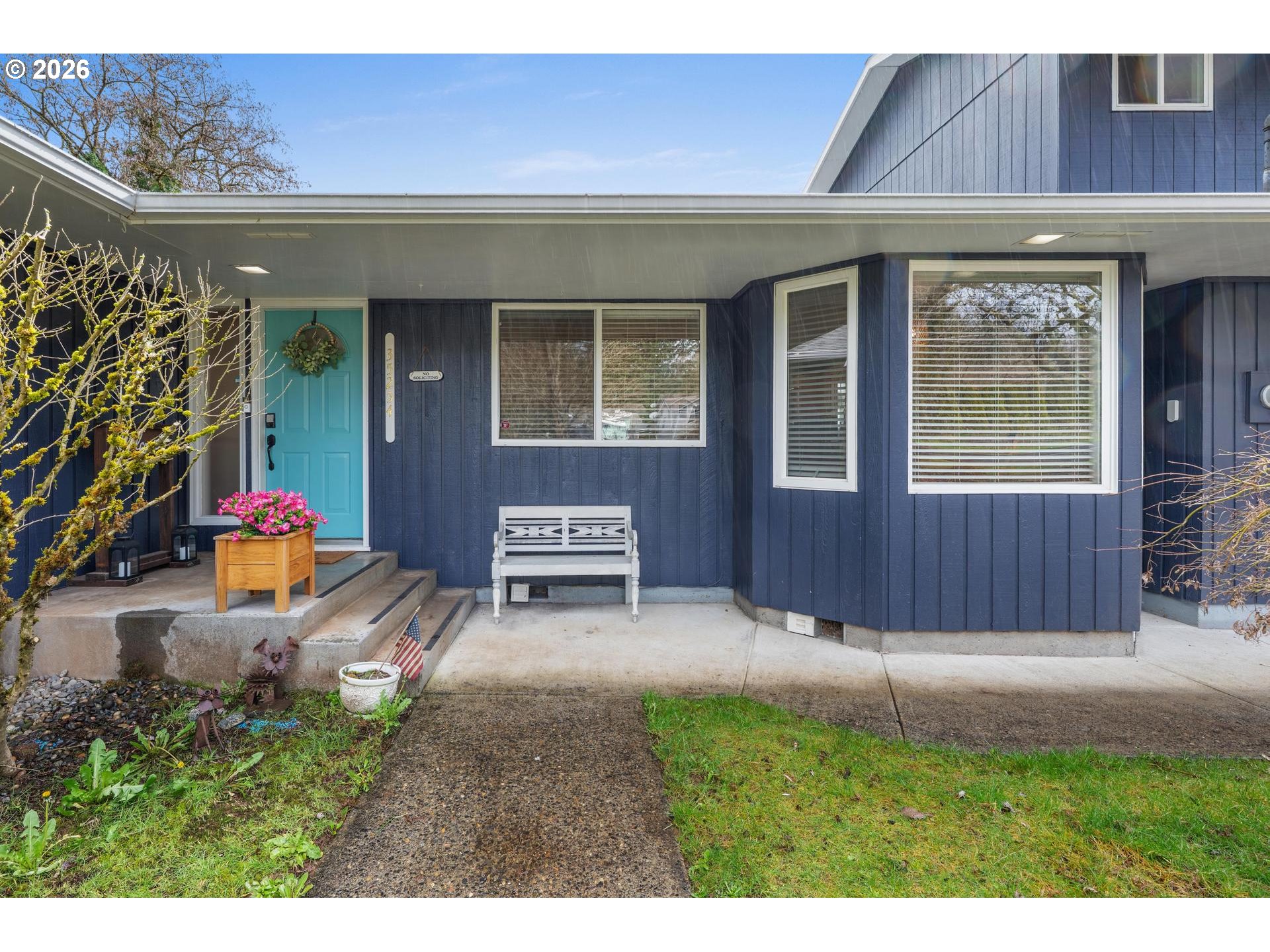 35254 Pittsburg Road St. Helens, OR 97051 - Photo 3 of 38 a front view of a house with a yard